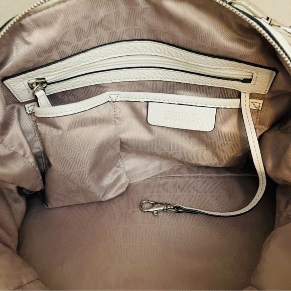Michael Kors Kirby Satchel Very Clean like New🖤 - Picture 5 of 6